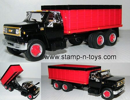 1st Gear/DCP 60-0885 Chevy C-65 Straight Tandem Axle Grain Truck