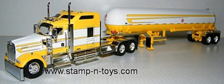 1st Gear/DCP 60-1953 Kenworth W-900L pulling a matching Mississippi LP Tanker