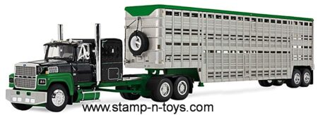 1st Gear/DCP 60-2294 Ford LTL 9000 pulling a Wilson vintage Wilson 45' Cattlepot